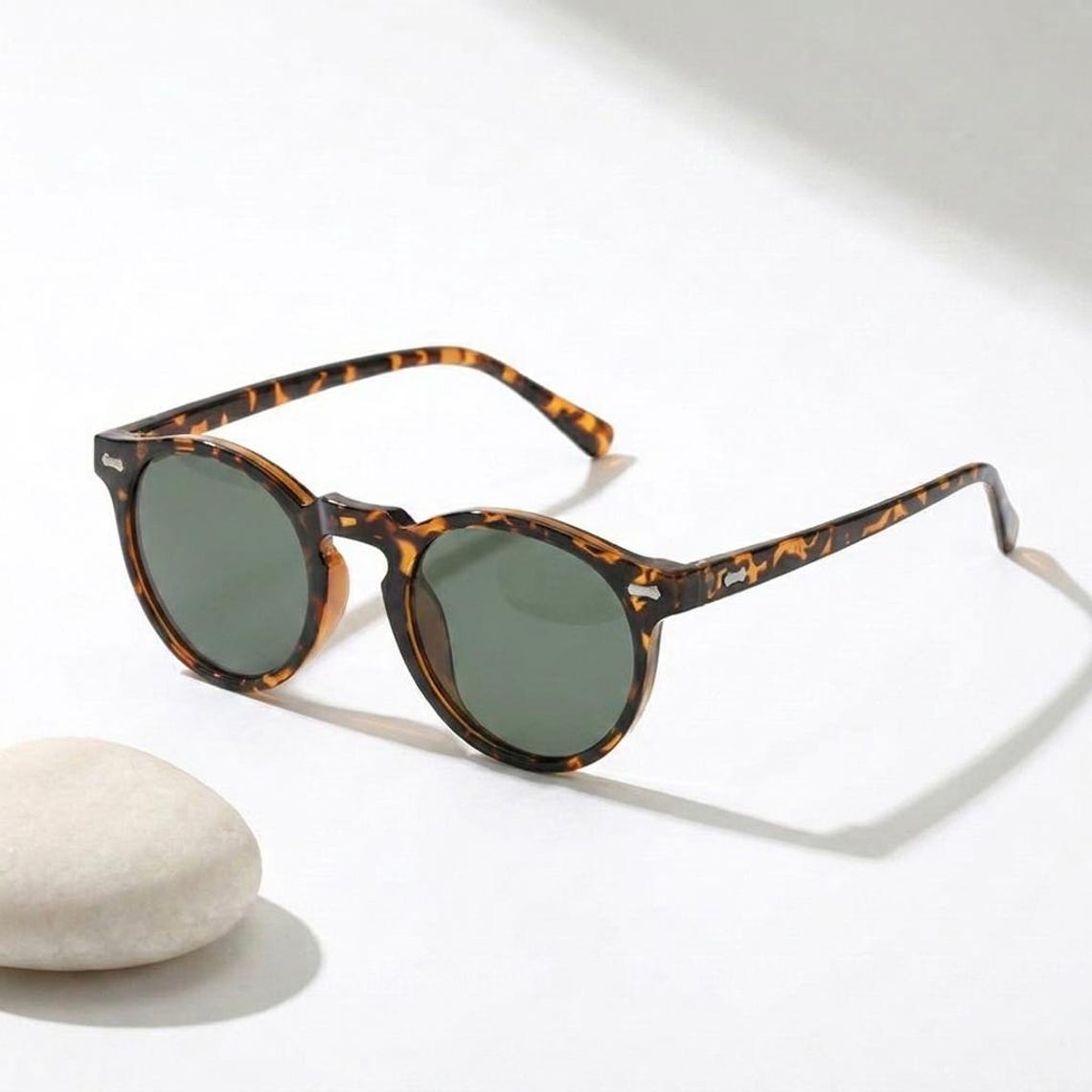 Retro Round Sunglasses - Brown - Gift for friends